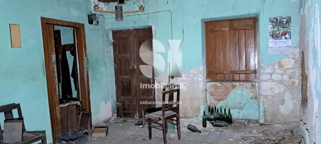 Moradia T2 para Venda em Casal Comba Foto 5