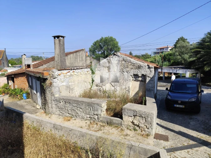 Moradia T2 para Venda em Casal Comba Foto 7