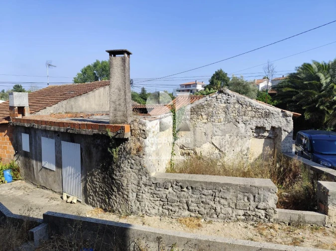 Moradia T2 para Venda em Casal Comba Foto 9