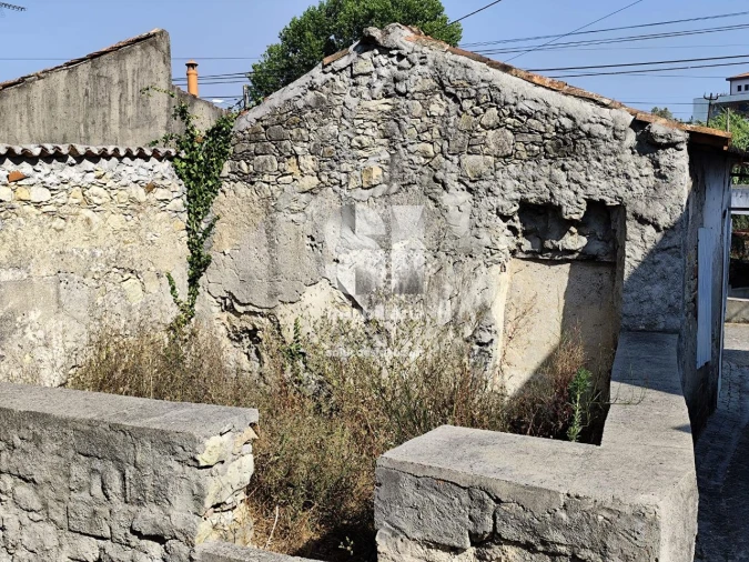 Moradia T2 para Venda em Casal Comba Foto 10