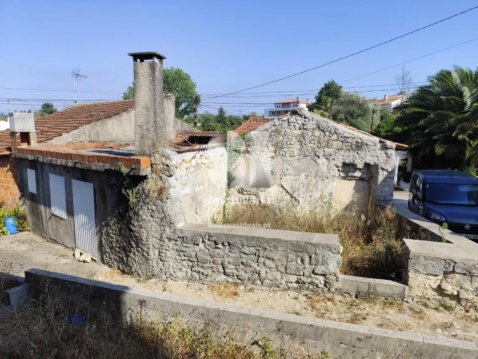 Moradia T2 para Venda em Casal Comba Foto 4