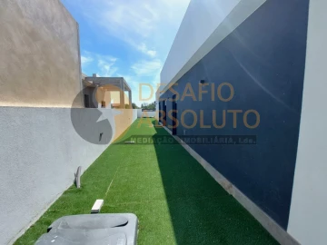 Moradia T3 para Venda em Azeitão (São Lourenço e São Simão)