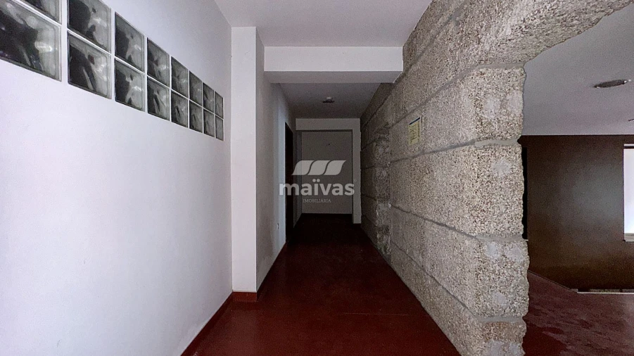 Loja para Venda em Campelo e Ovil Foto 18