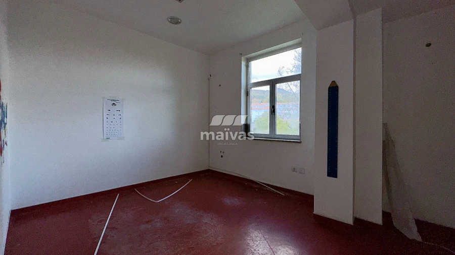 Loja para Venda em Campelo e Ovil Foto 26