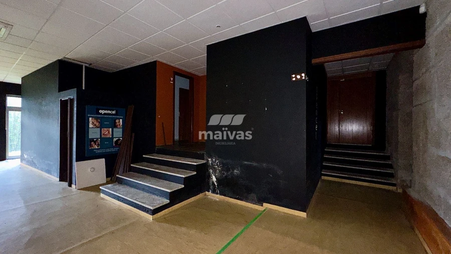 Loja para Venda em Campelo e Ovil Foto 30