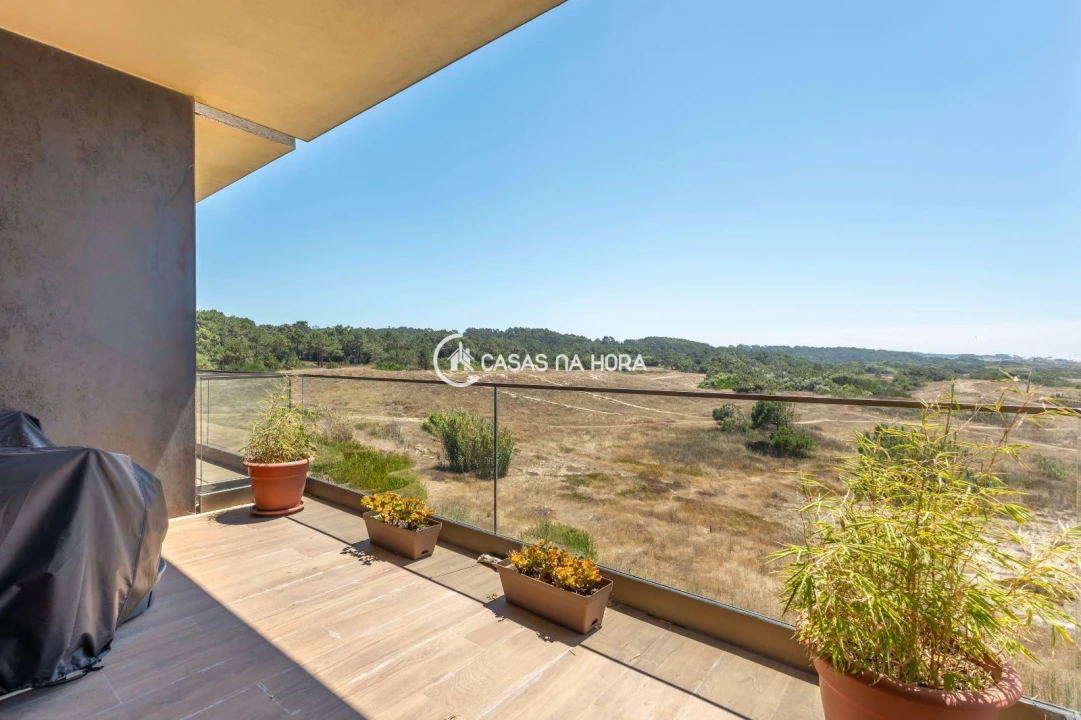 Apartamento T2 para Arrendamento em Arvore Foto 3