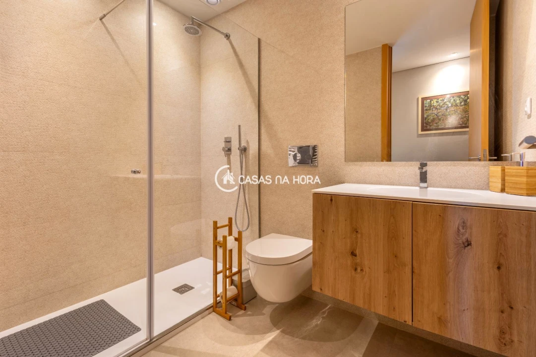 Apartamento T2 para Arrendamento em Arvore Foto 6