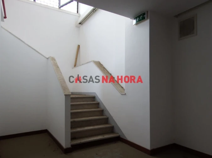 Escritório para Arrendamento em Ajuda Foto 12