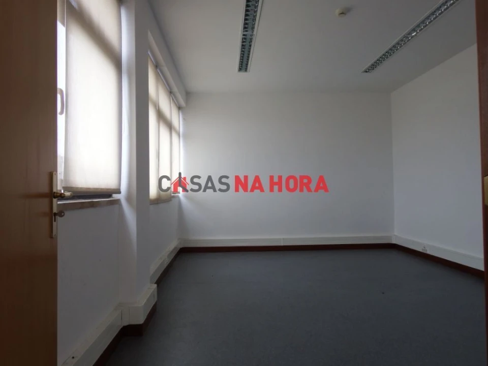 Escritório para Venda em Ajuda Foto 12