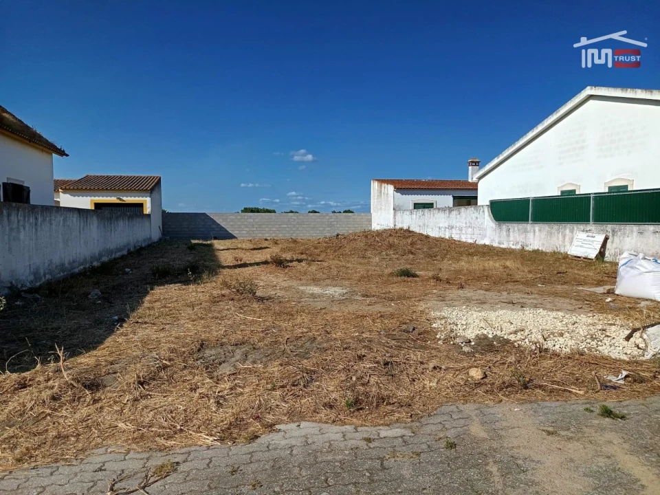 Moradia T3 para Venda em Muge Foto 14