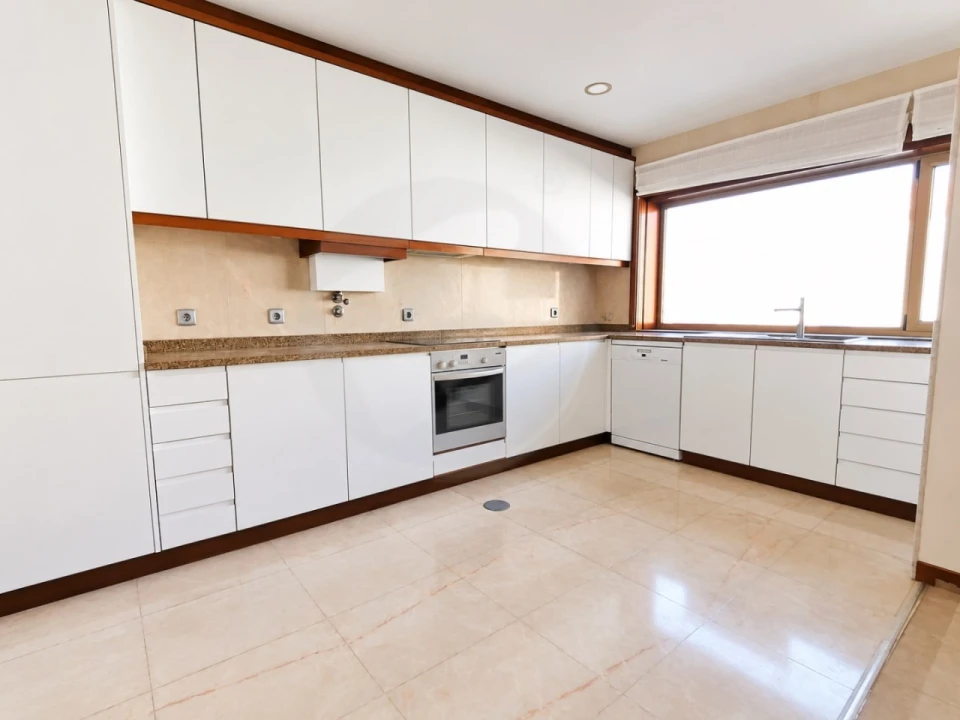 Apartamento T3 para Arrendamento em Póvoa de Varzim, Beiriz e Argivai Foto 5