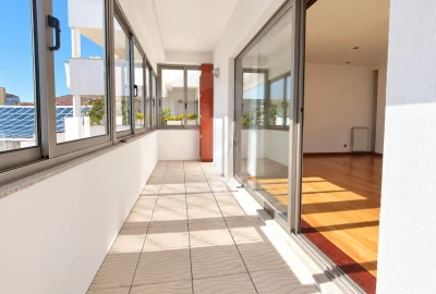 Apartamento T3 para Arrendamento em Póvoa de Varzim, Beiriz e Argivai