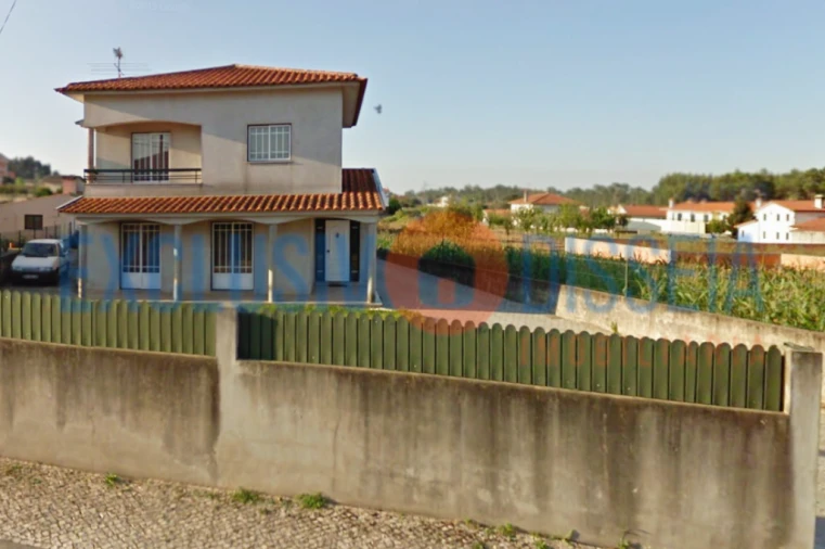 Moradia T3 para Venda em Branca