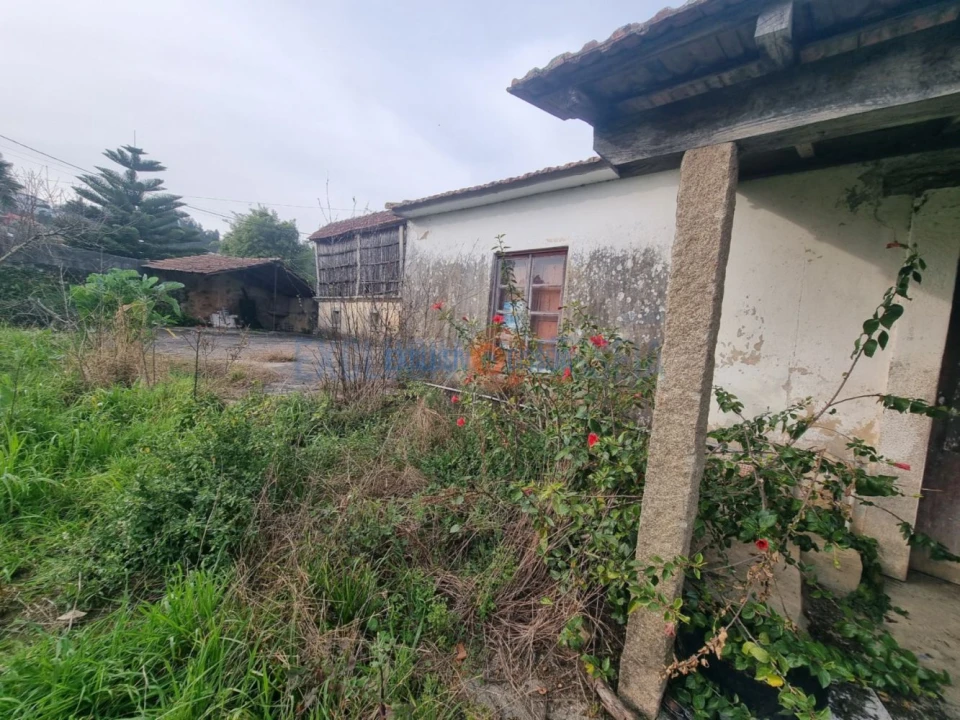 Quinta T3 para Venda em O. Azeméis, Riba-Ul, Ul, Macinhata Seixa, Madail Foto 1