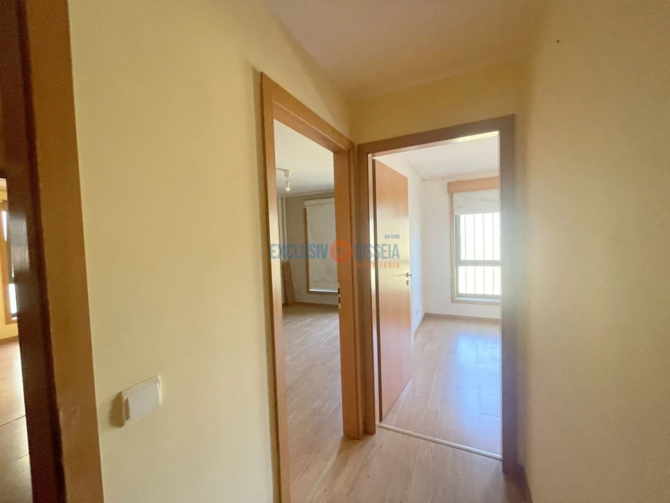 Apartamento T2 para Venda em Lordelo do Ouro e Massarelos Foto 8