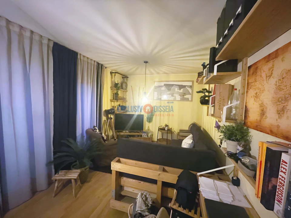 Apartamento T2 para Venda em Lordelo do Ouro e Massarelos Foto 2