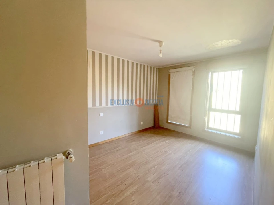 Apartamento T2 para Venda em Lordelo do Ouro e Massarelos Foto 9