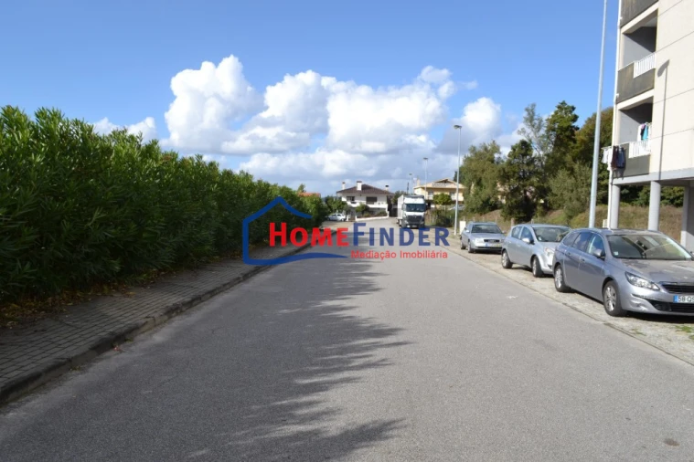 Terreno para Venda em Vila Cova da Lixa e Borba de Godim Foto 10