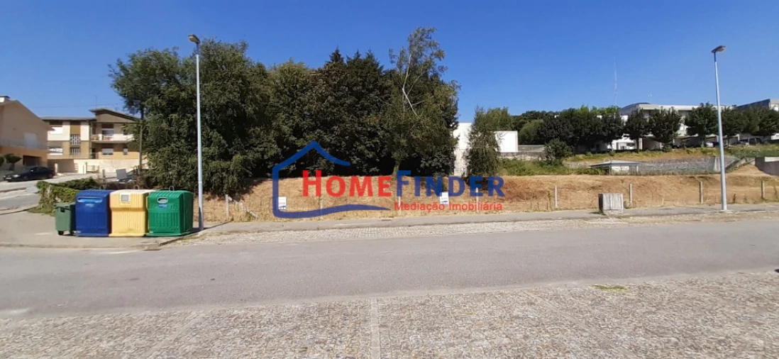 Terreno para Venda em Vila Cova da Lixa e Borba de Godim Foto 2