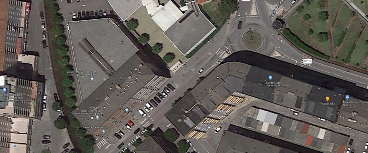 Loja para Venda em Povoa de Lanhoso (N. Senhora do Amparo) Foto 9