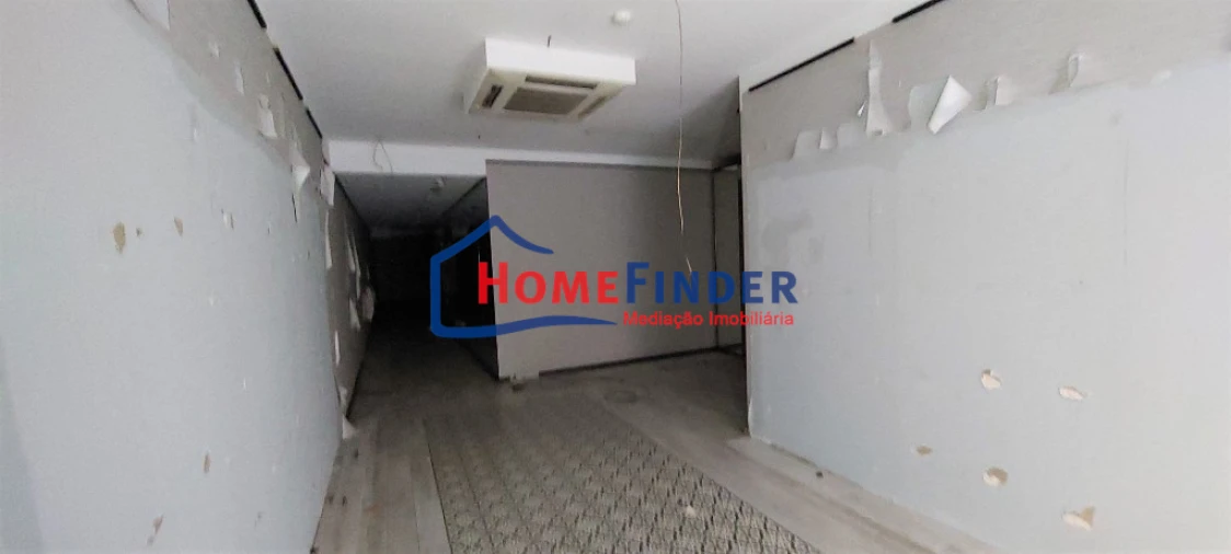 Loja para Venda em Braga (São José de São Lázaro e São João do Souto) Foto 9