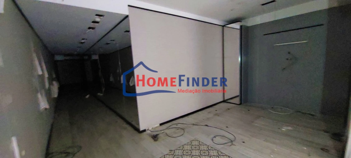 Loja para Venda em Braga (São José de São Lázaro e São João do Souto) Foto 12