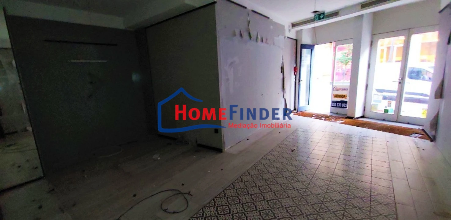 Loja para Venda em Braga (São José de São Lázaro e São João do Souto) Foto 37