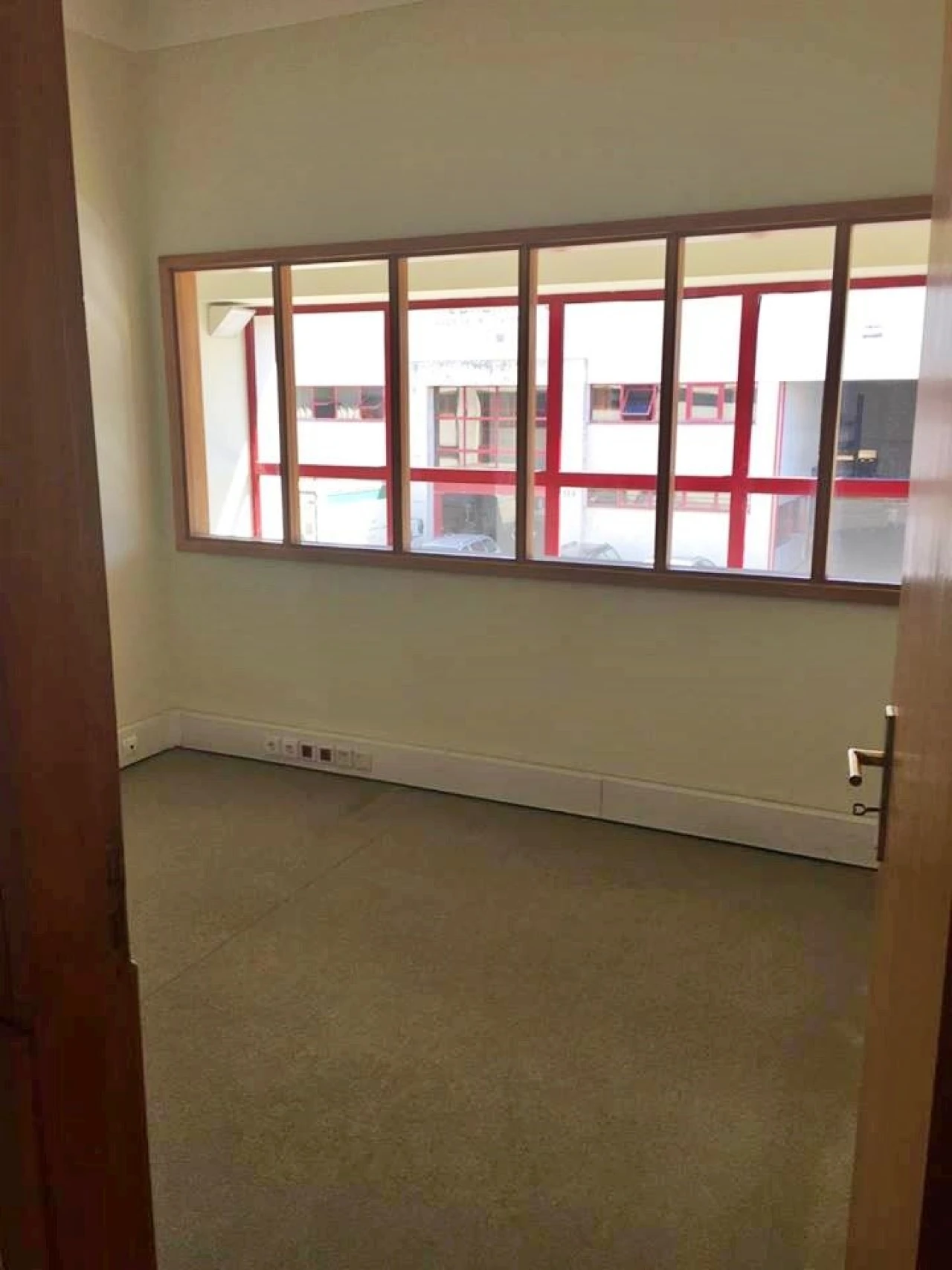 Armazém para Arrendamento em Moreira Foto 6