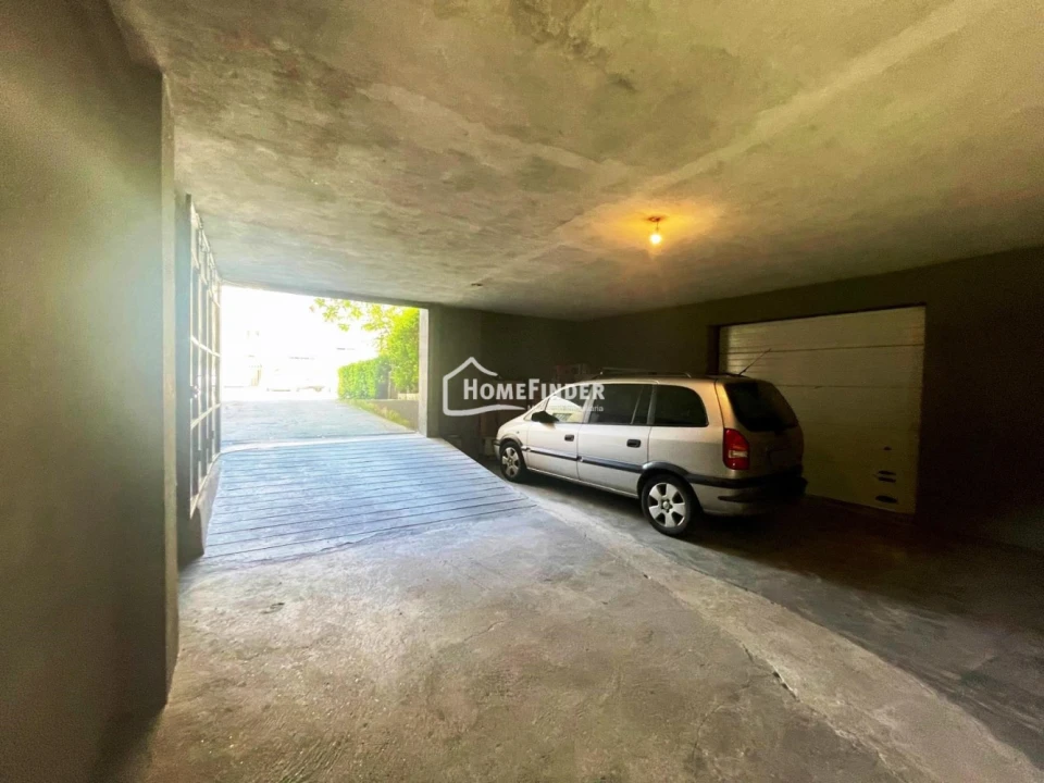 Garagem para Arrendamento em São Vitor (Braga) Foto 13