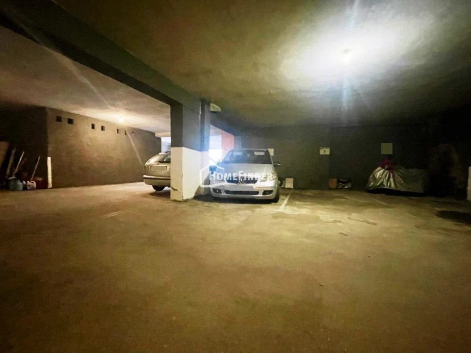 Garagem para Arrendamento em São Vitor (Braga) Foto 7