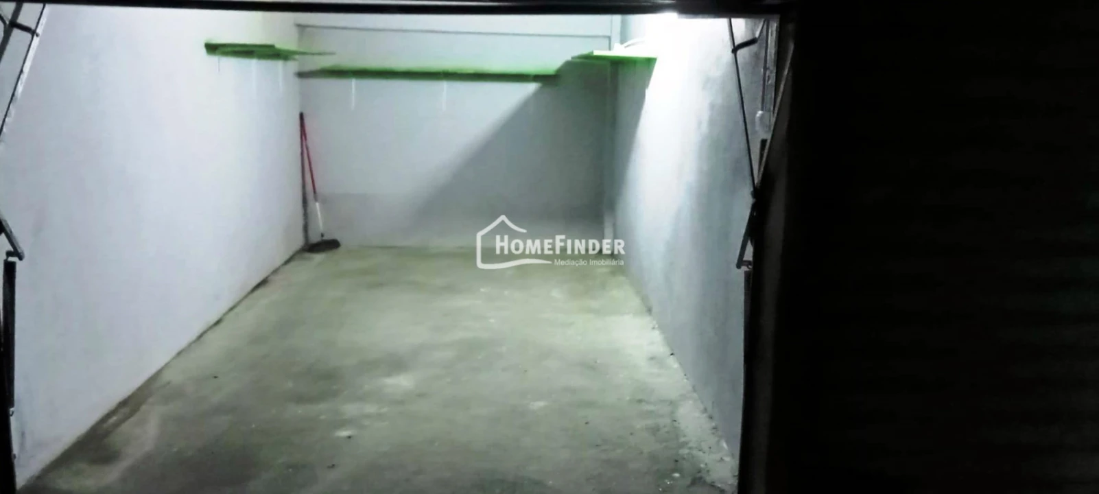 Garagem para Venda em Braga (São José de São Lázaro e São João do Souto) Foto 3