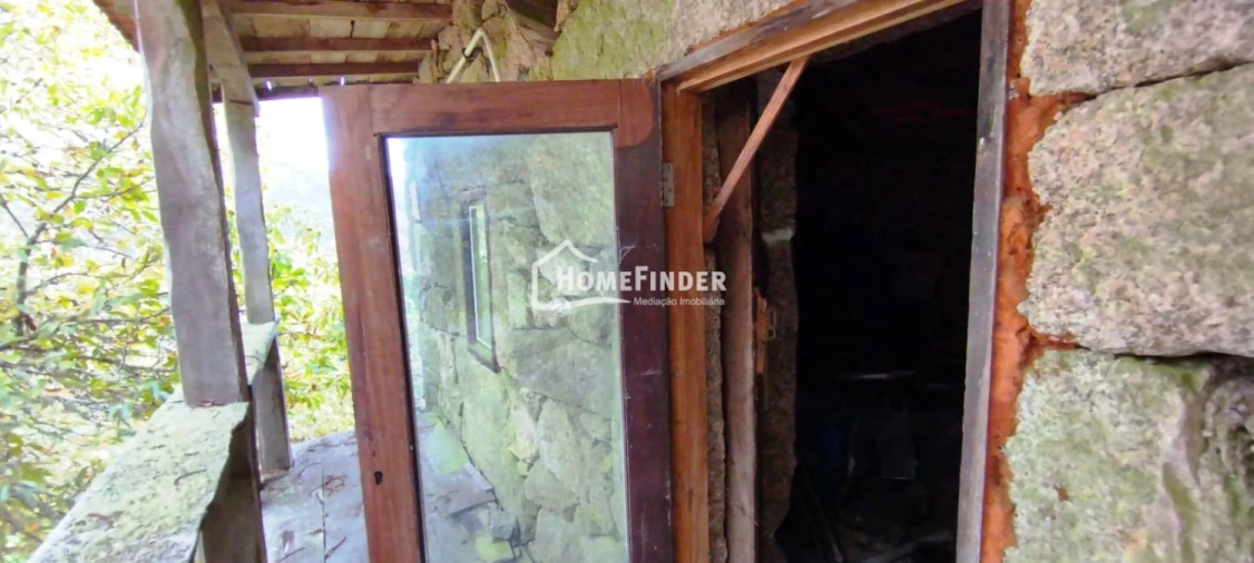 Quinta T3 para Venda em Castro Laboreiro e Lamas de Mouro Foto 8