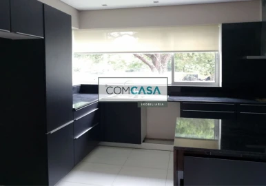 Moradia T4 para Venda em Lordelo do Ouro e Massarelos