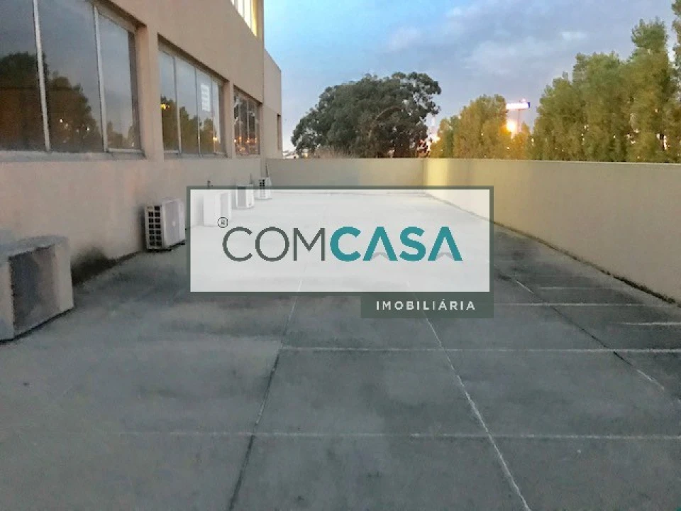 Loja para Arrendamento em Matosinhos e Leça da Palmeira Foto 2