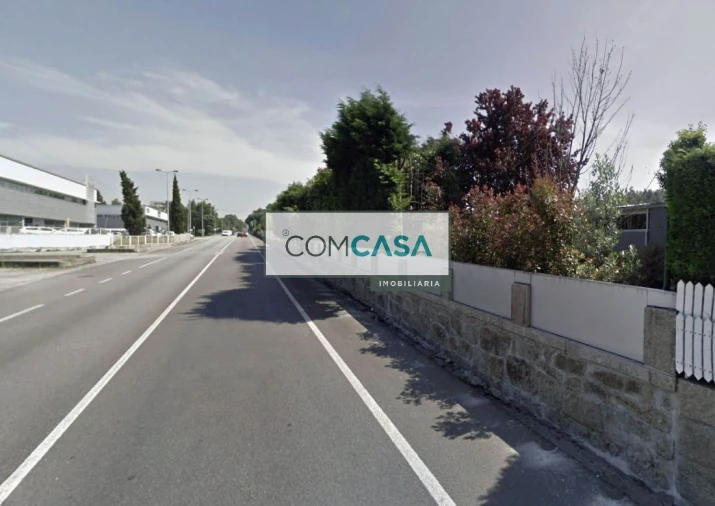 Loja para Venda em Vilar de Pinheiro Foto 2