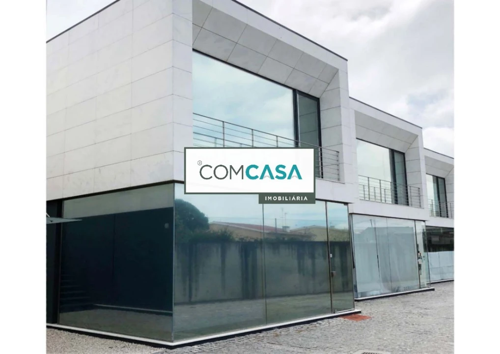 Loja para Venda em Retorta e Tougues Foto 3