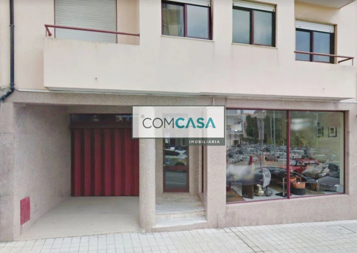 Loja para Arrendamento em Lordelo do Ouro e Massarelos Foto 2