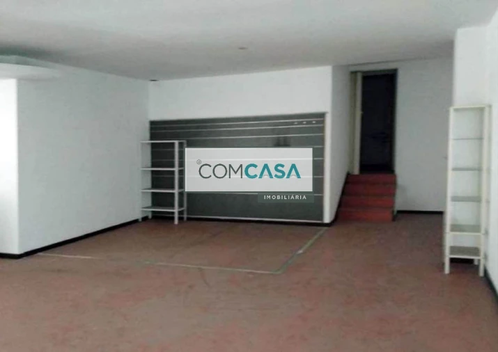 Loja para Arrendamento em Paranhos Foto 8