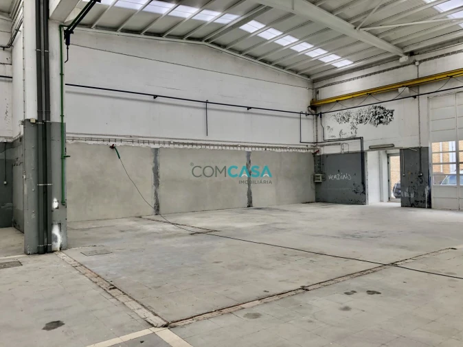 Loja para Arrendamento em São Mamede de Infesta e Senhora da Hora Foto 4