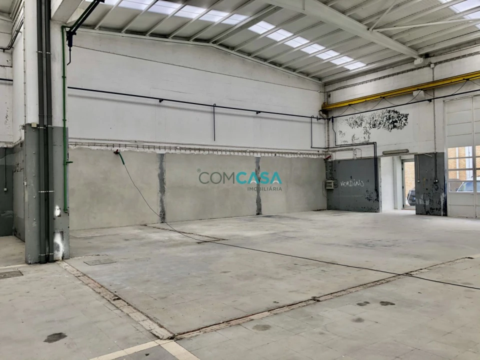 Loja para Arrendamento em São Mamede de Infesta e Senhora da Hora Foto 4