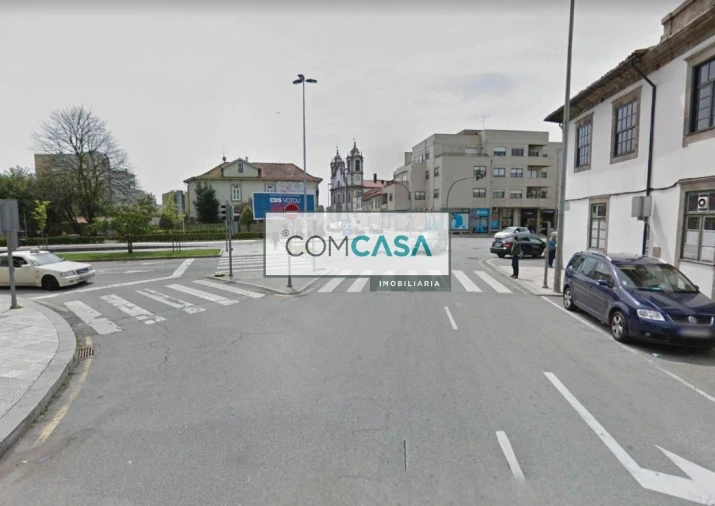 Loja para Arrendamento em Lordelo do Ouro e Massarelos Foto 1