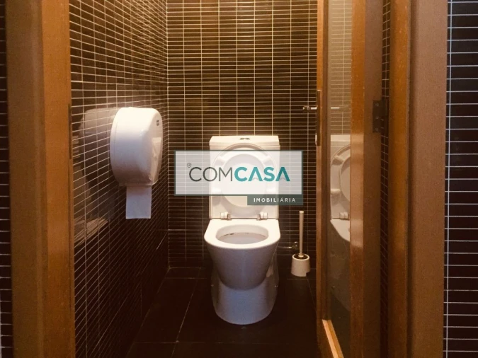 Loja para Trespasse em Matosinhos e Leça da Palmeira Foto 15