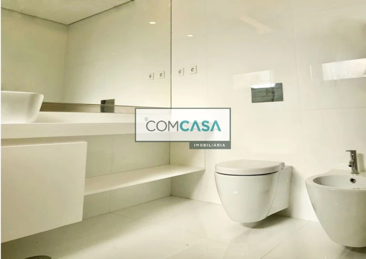 Moradia T4 para Venda em Vila Nova da Telha Foto 19