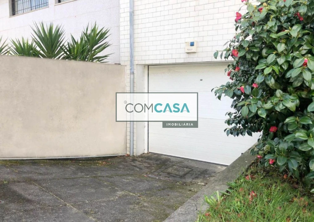 Garagem para Venda em Aguas Santas Foto 3