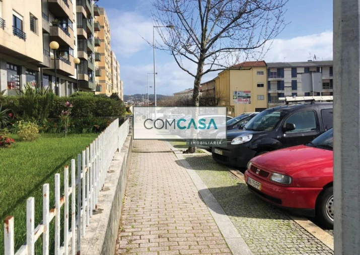 Garagem para Venda em Aguas Santas Foto 2