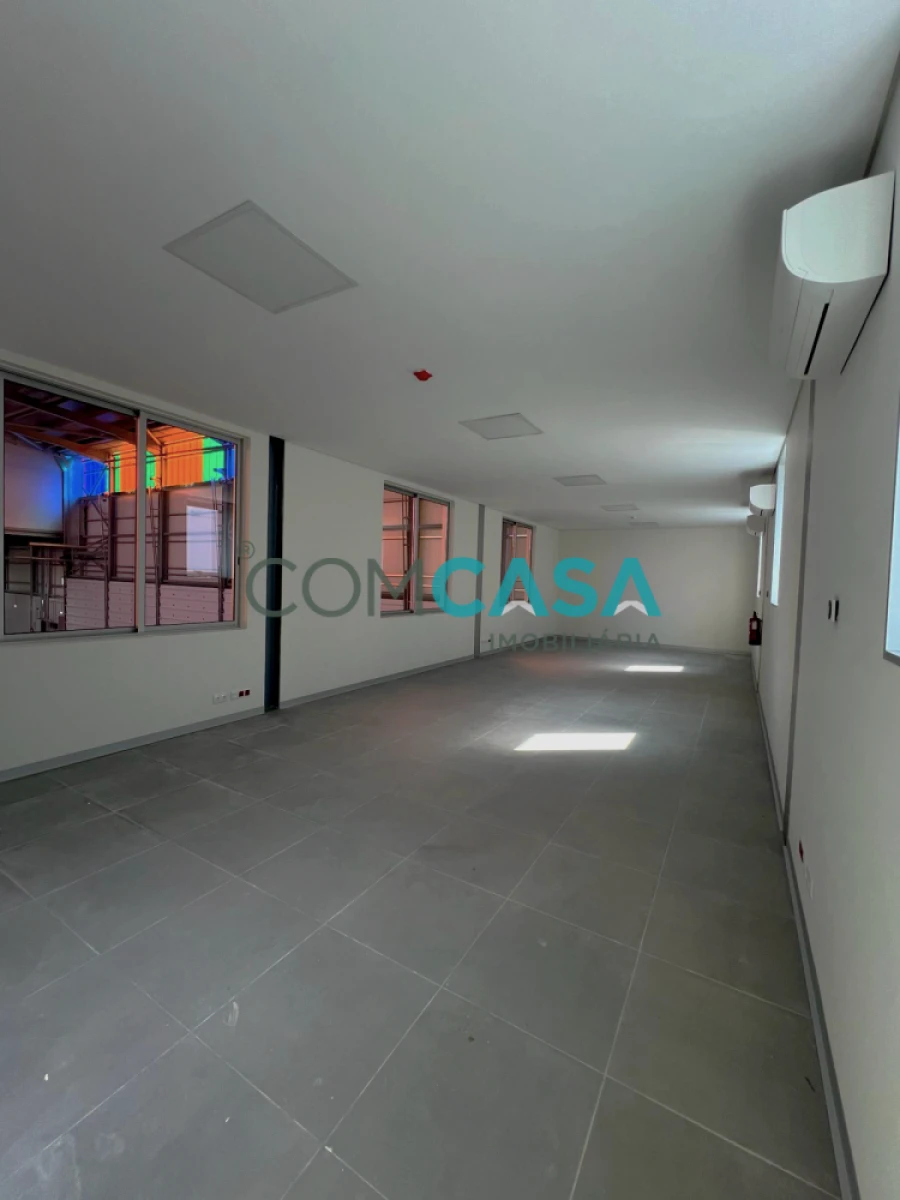 Loja para Arrendamento em Moreira Foto 15