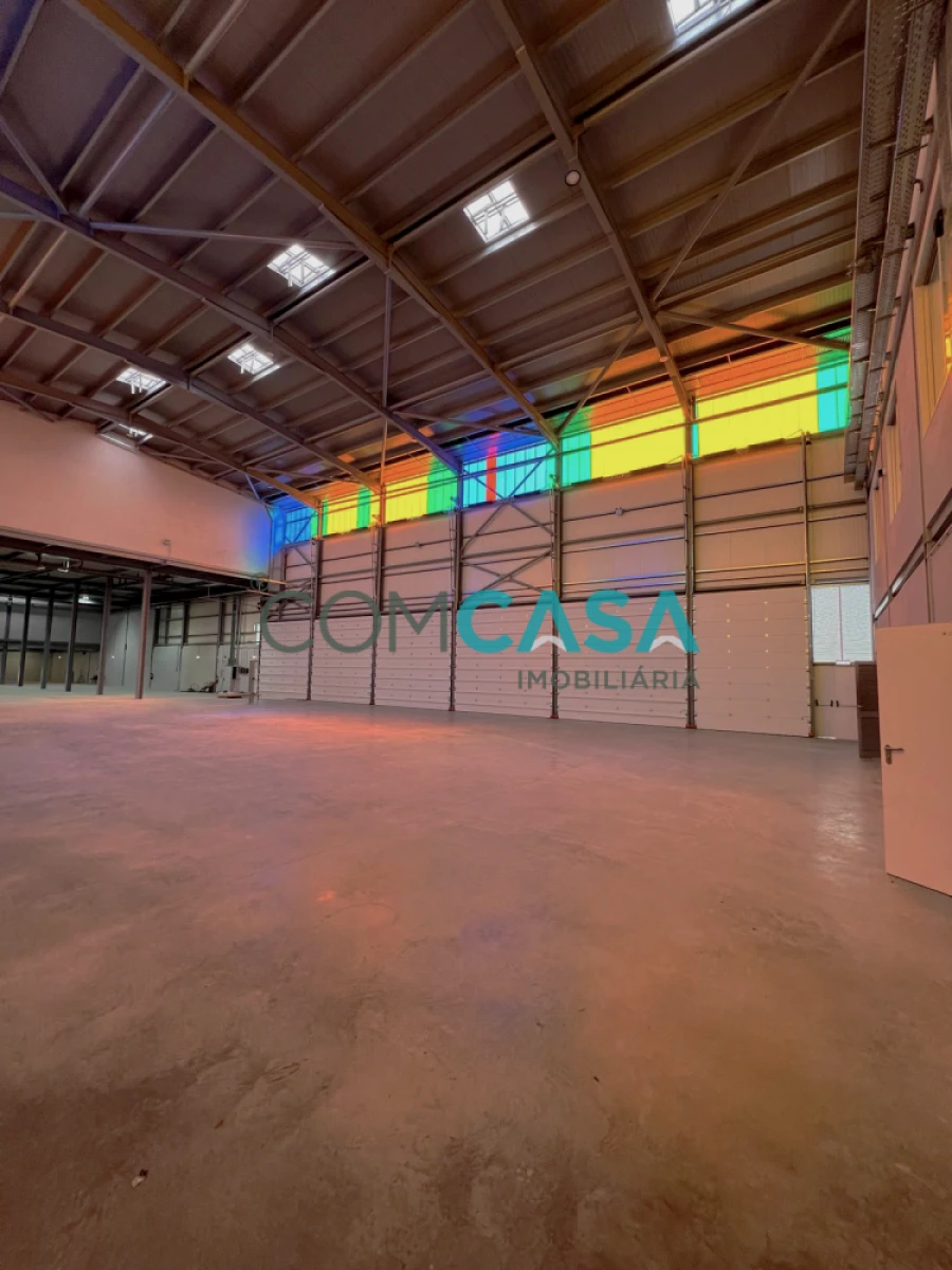 Loja para Arrendamento em Moreira Foto 2