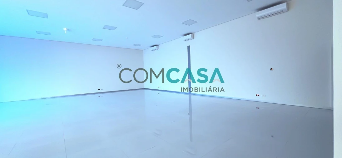 Loja para Arrendamento em Moreira Foto 48