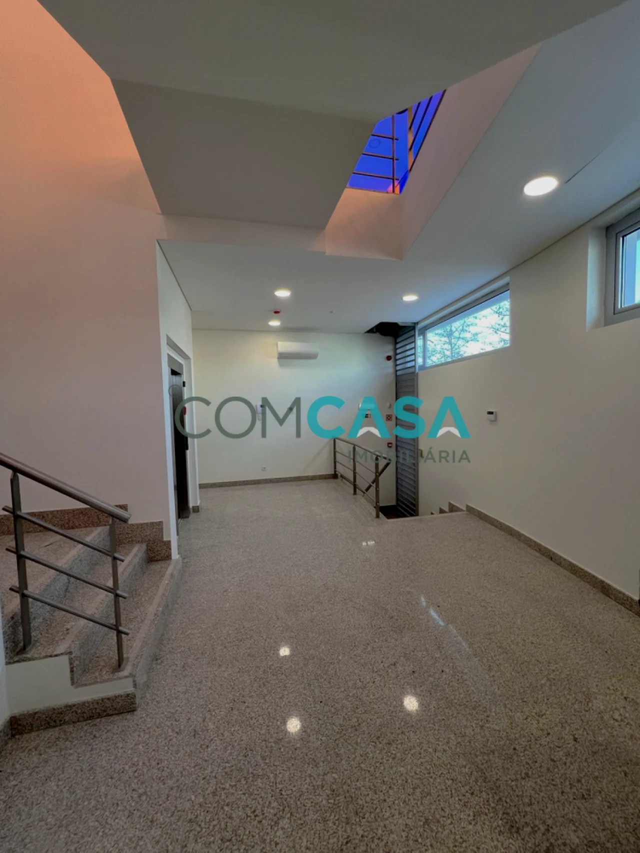 Loja para Arrendamento em Moreira Foto 7