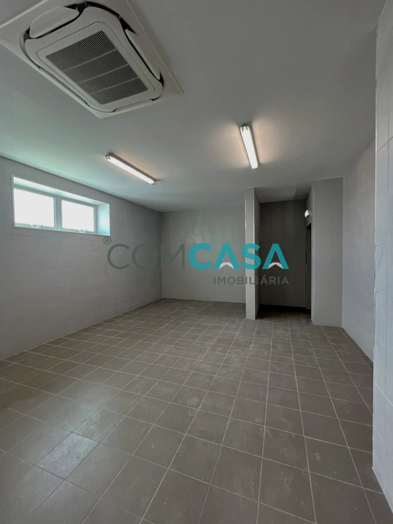 Loja para Arrendamento em Moreira Foto 32